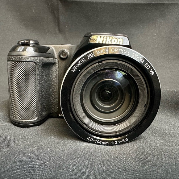 Nikon Cool Pix L320 digital camera